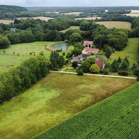 Villa Les Anniquins Ivoy-le-Pré Esterno foto