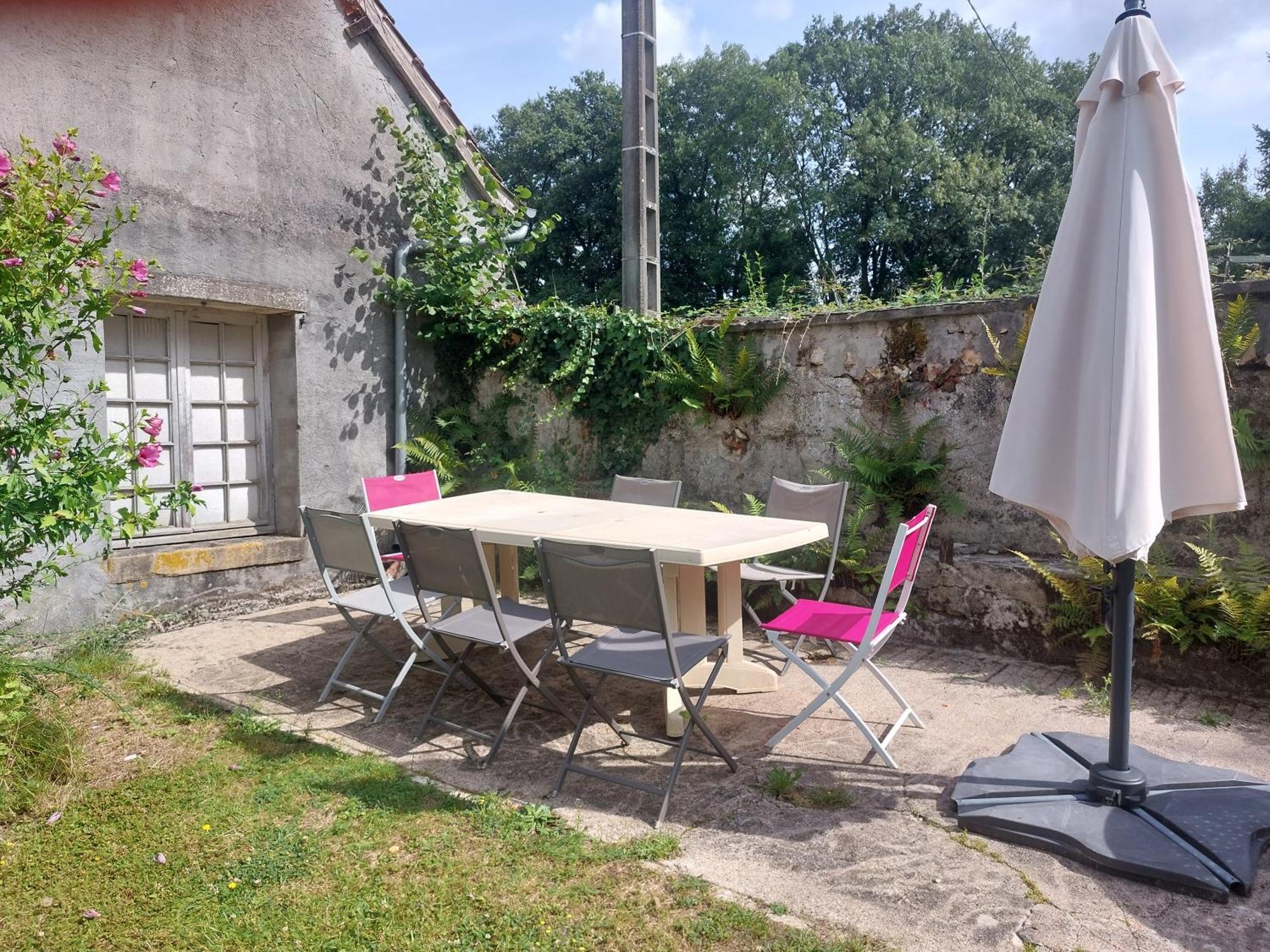Villa Les Anniquins Ivoy-le-Pré Esterno foto